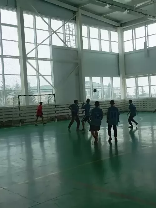 Кызлар да, егетләр дә туп типте
