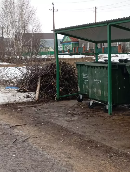 Уңга карасаң да, сулга карасаң да бер үк хәл – чүп-чар