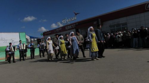 Әтнәгә Тукай килде