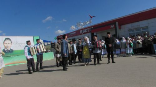 Әтнәгә Тукай килде