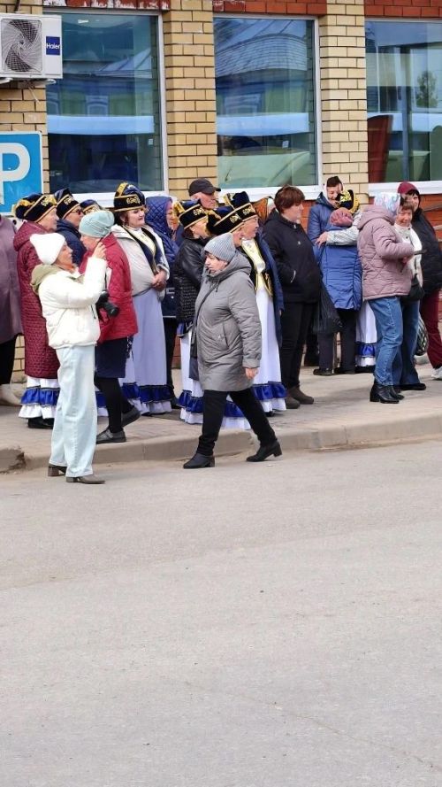 Әтнәгә Тукай килде