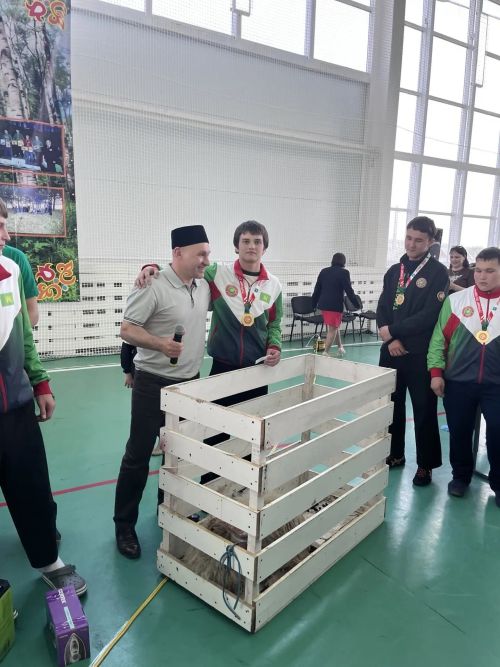 Әтнәдә көрәш буенча Рәдиф Сәфәров исемендәге турнир узды