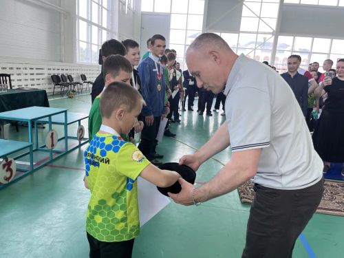 Әтнәдә көрәш буенча Рәдиф Сәфәров исемендәге турнир узды