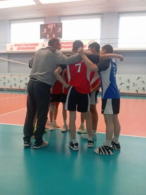 Алексеевскийда 2011-2012 елгы яшүсмерләр арасында волейбол буенча ачык турнир узды