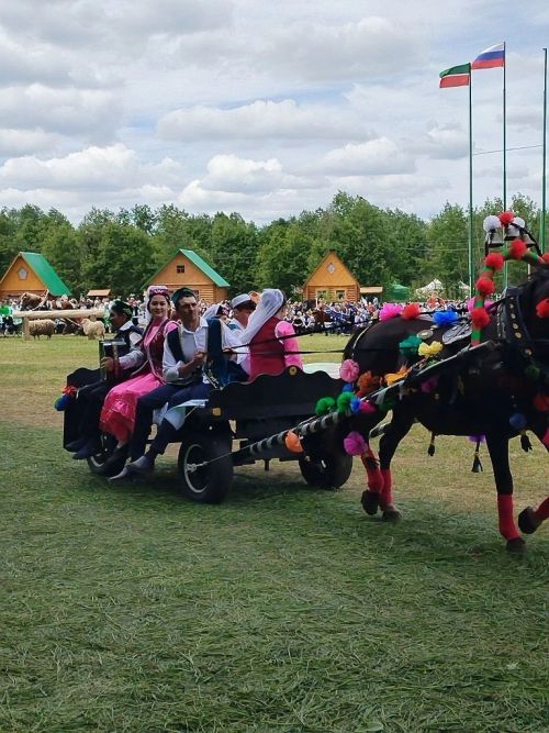 Әтнә районы Сабан туена рәхим итегез