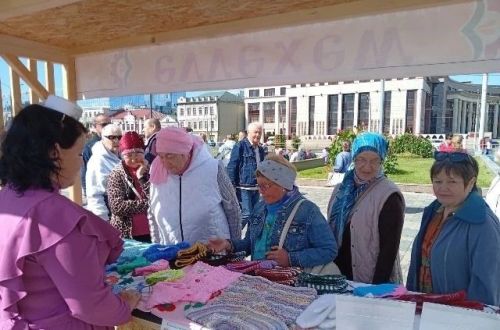 «Мәхәллә» проекты җиңүчеләре Күңгәр мәдәният йорты хезмәткәрләре  күргәзмә тәкъдим иттеләр