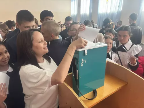 Әтнә яшьләре киләчәкләрен үз кулларына ала