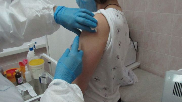 Әтнәдә Covid-19 инфекциясенә каршы вакцина кадату башланды