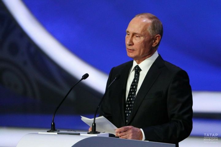 Путин Кораллы көчләр турында фейклар өчен милекне конфискацияләү хакында законны имзалады