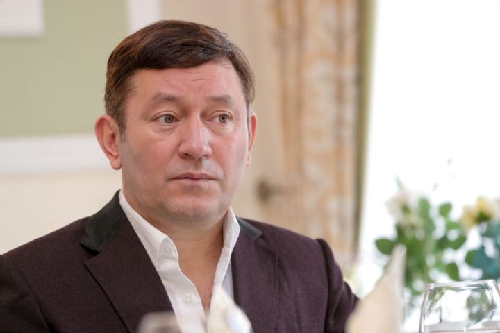 Айдар Галимов сәхнәдән китүе турындагы имеш-мимешләргә ачыклык кертте