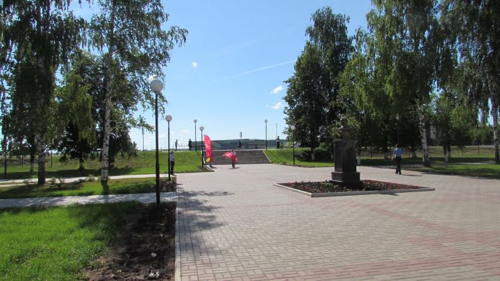 Әтнәдә кыздыра...