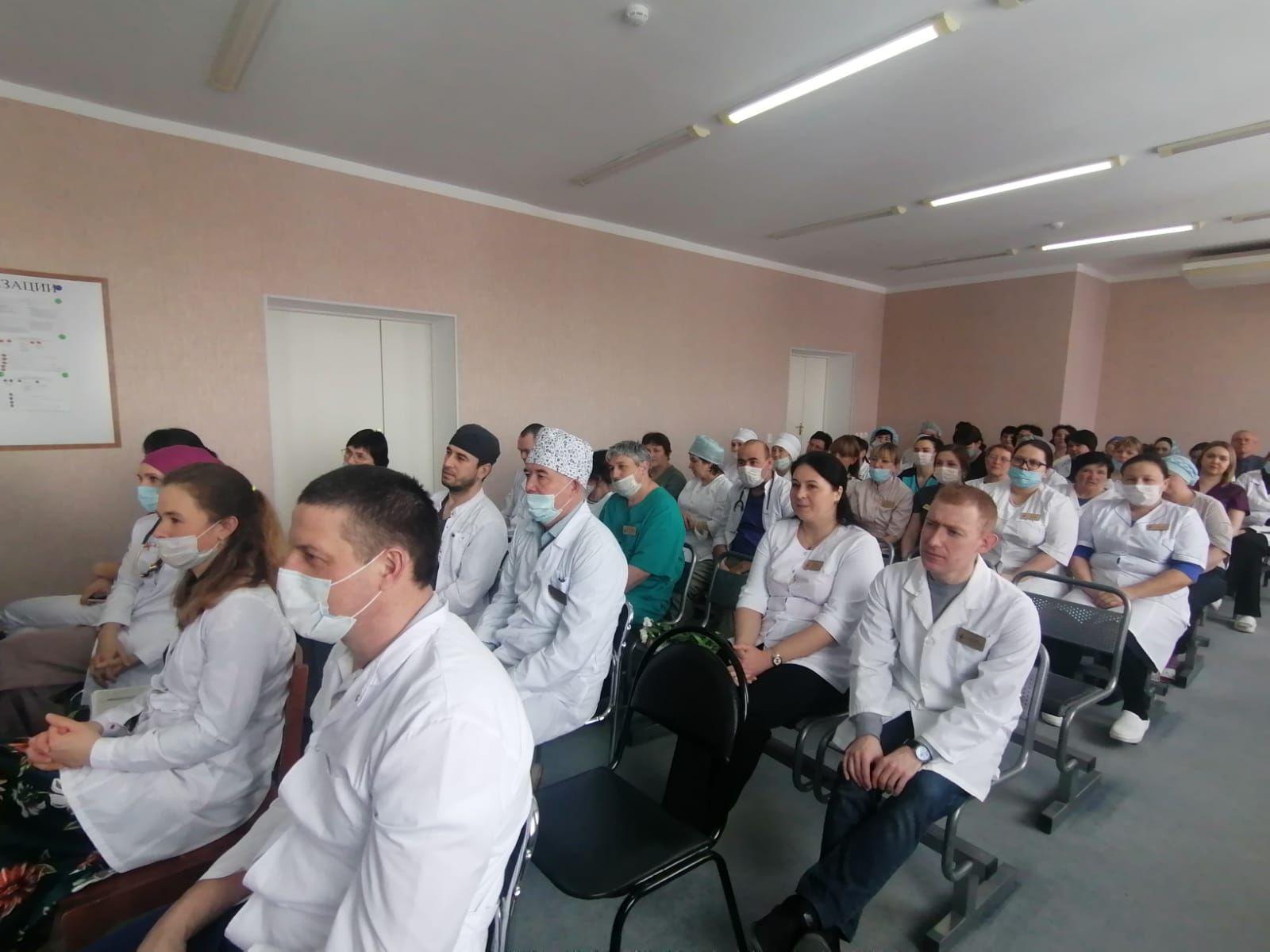 Район  үзәк больницасында 2022 елга йомгак ясадылар һәм киләчәктә  бурычлар куйдылар