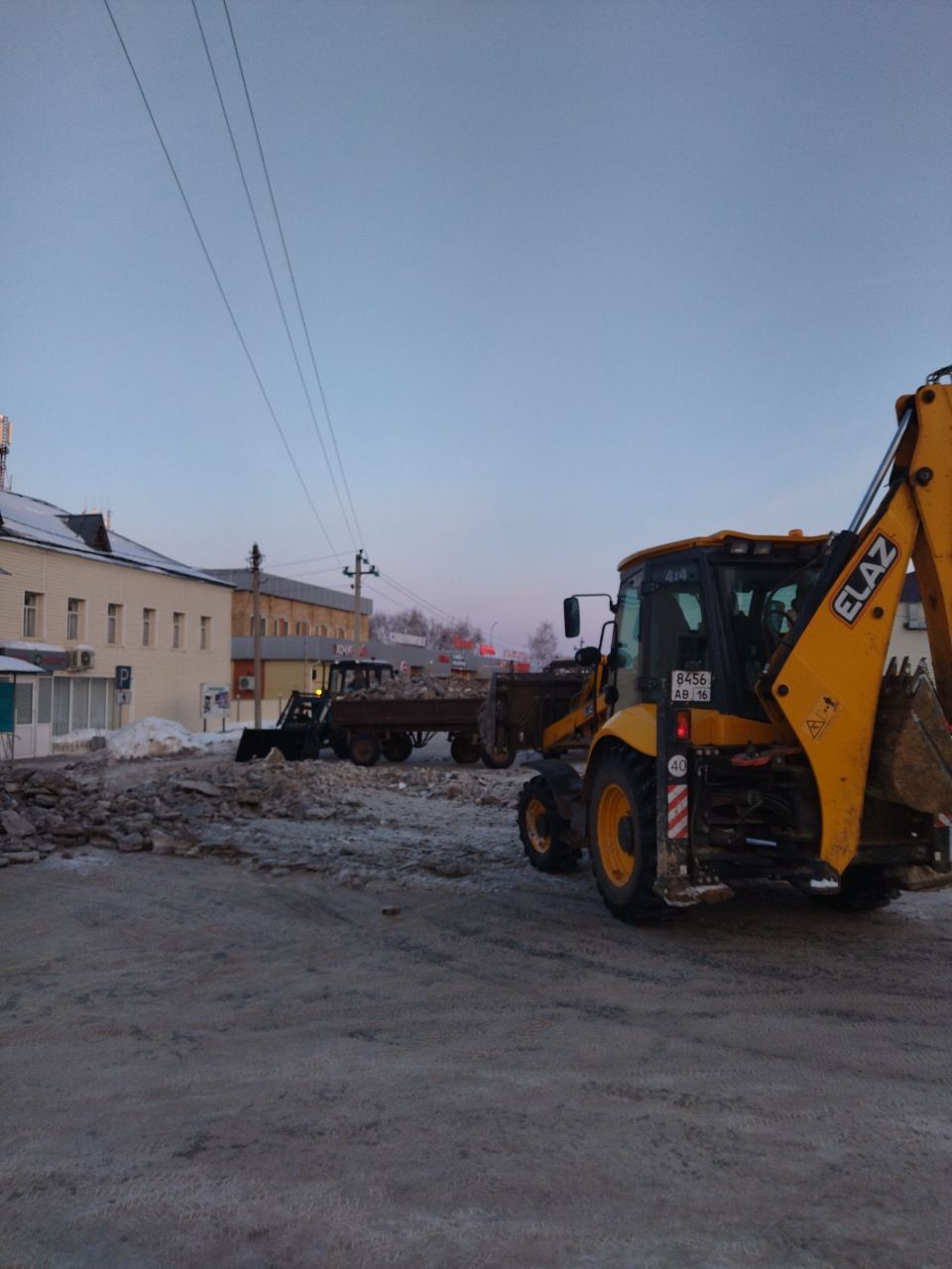 Әтнә үзәге Бауман урамыннан ким булмады