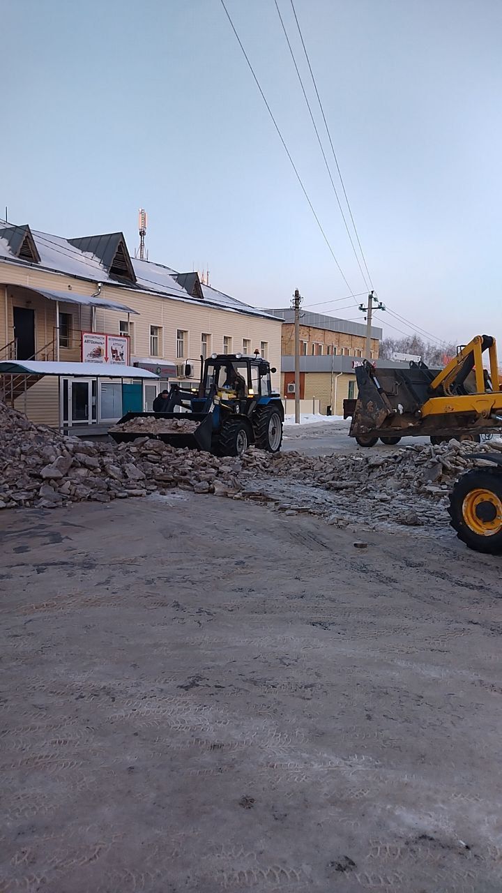 Әтнә үзәге Бауман урамыннан ким булмады
