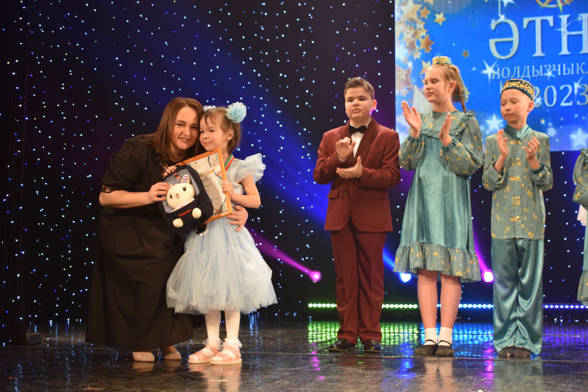 Созвездие-Йолдызлык фестиваленең гала концертыннан фотолар
