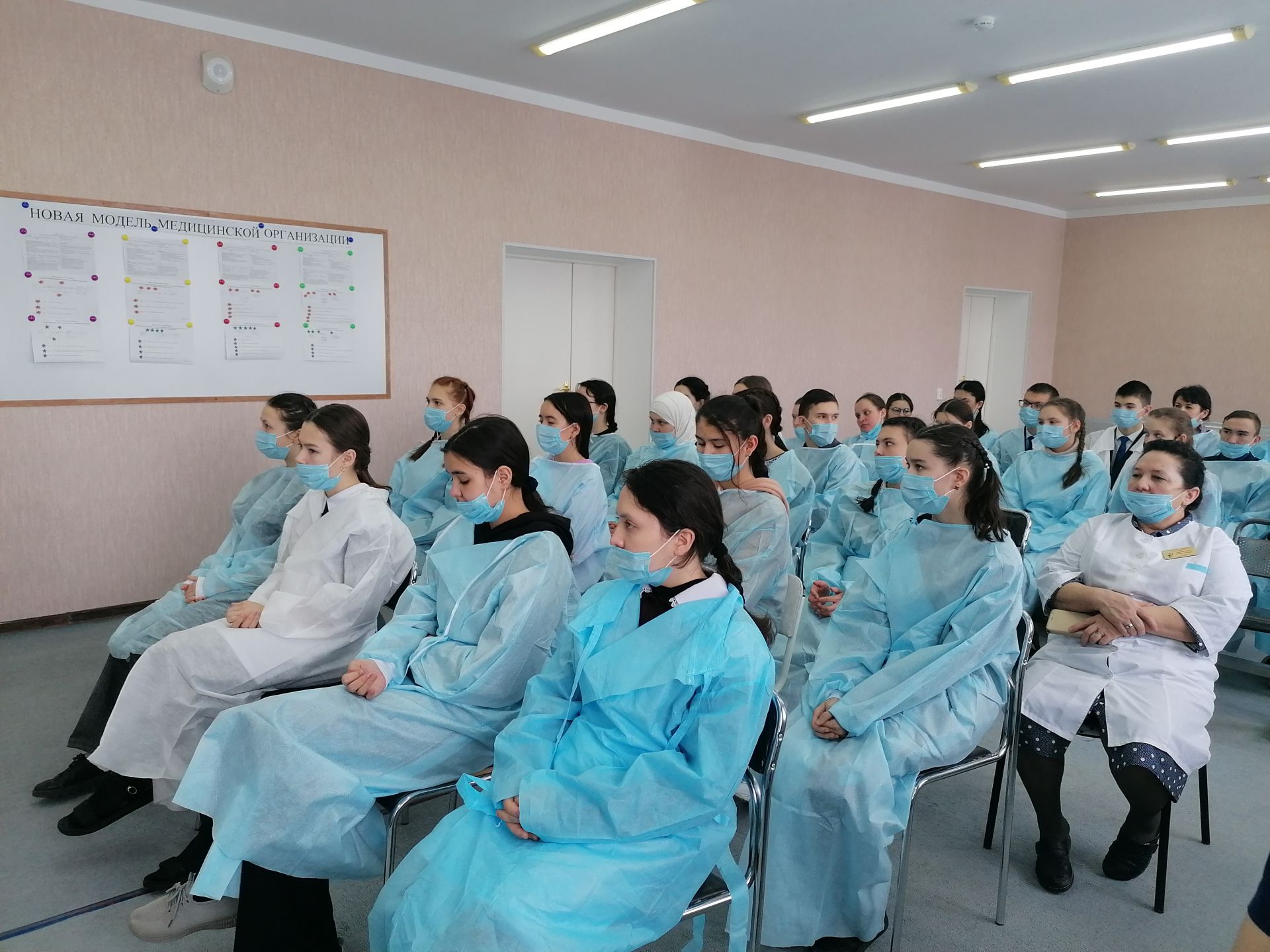 Район үзәк больницасында «Ачык ишекләр» көне узды