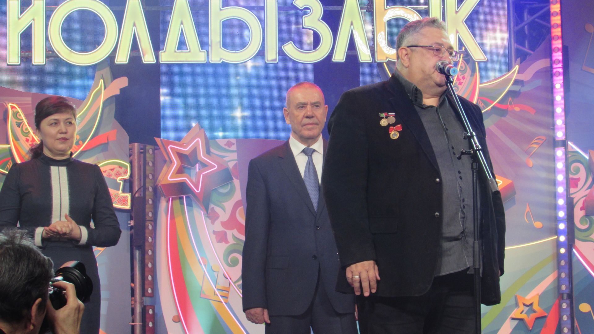 Гала концерттан фоторепортаж