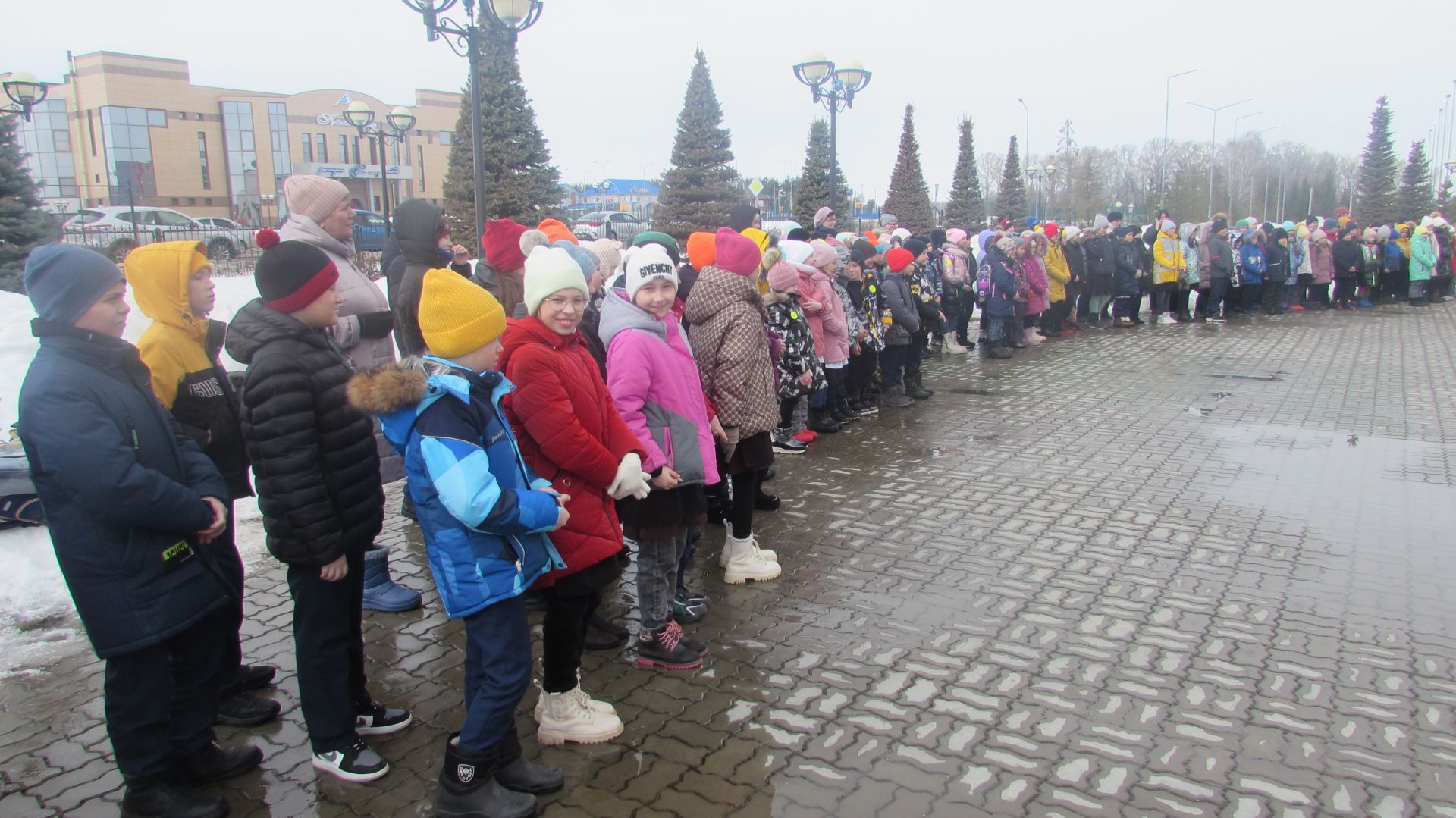 Әтнәдә «Нәүрүз»не каршы алдылар