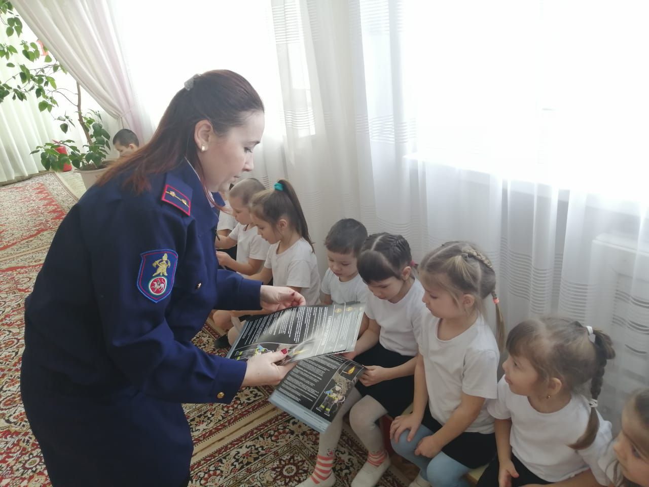 Балалар белән очрашу булып узды