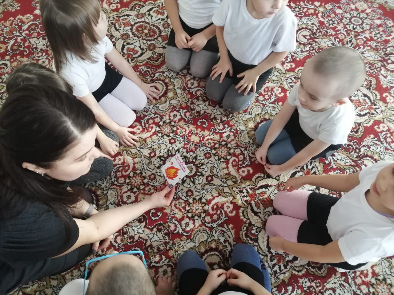Балалар белән очрашу булып узды