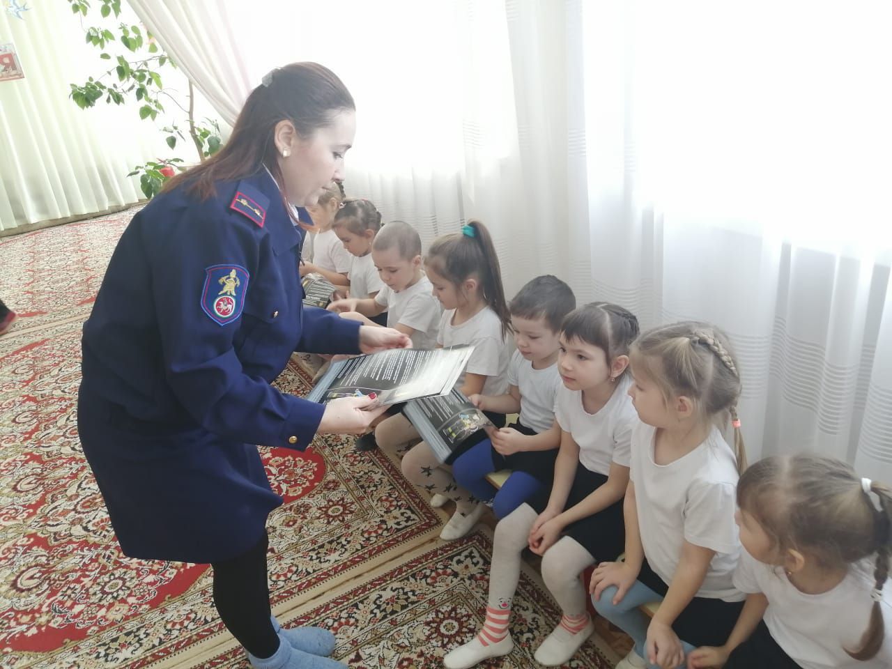 Балалар белән очрашу булып узды
