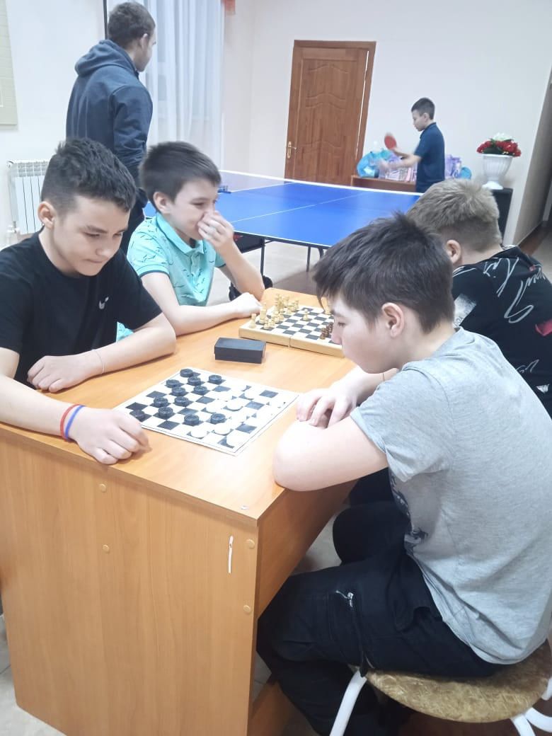 Мәктәп укучыларының тик ятарга вакытлары юк