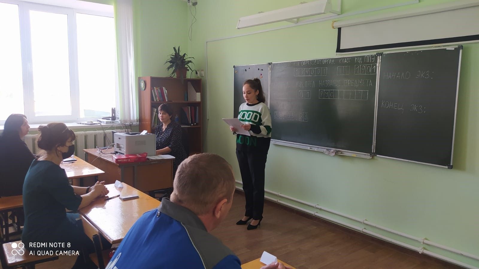 Әти-әниләр дә чыгарылыш сыйныф укучылары урынында булып карадылар
