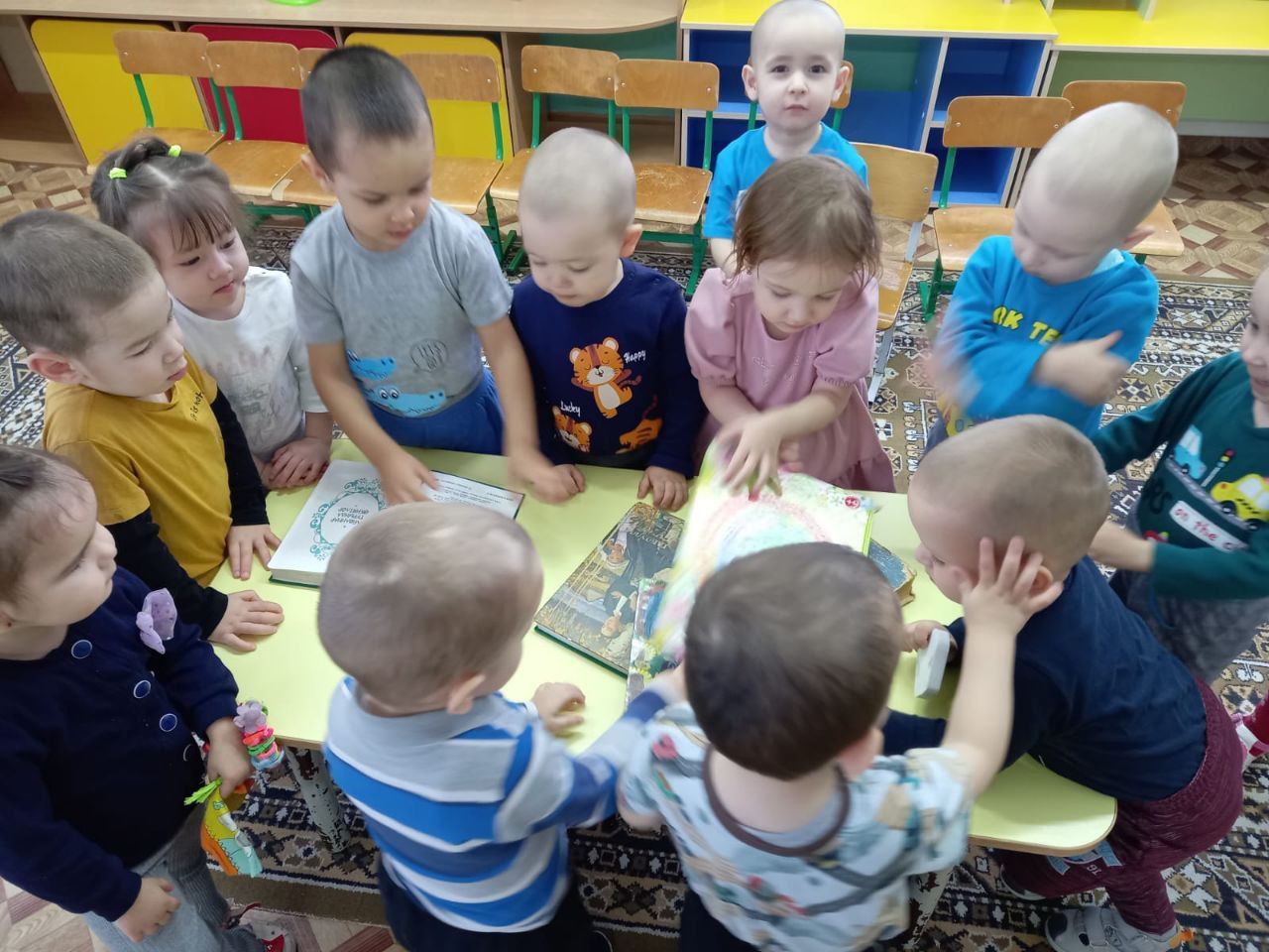 Олы Әтнә балалар бакчасында «Татарча китап атналыгы» узды