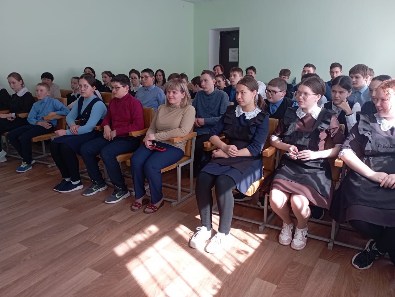 «Үткәннән киләчәккә» проекты укучыларга хуш килде