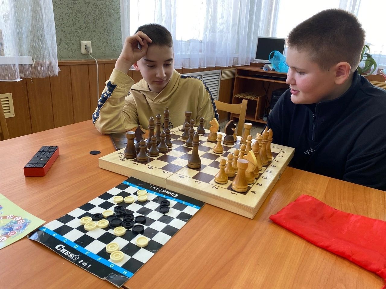Әтнә үзәк китапханәсендә “Күңелле уеннар көне” көне үтте