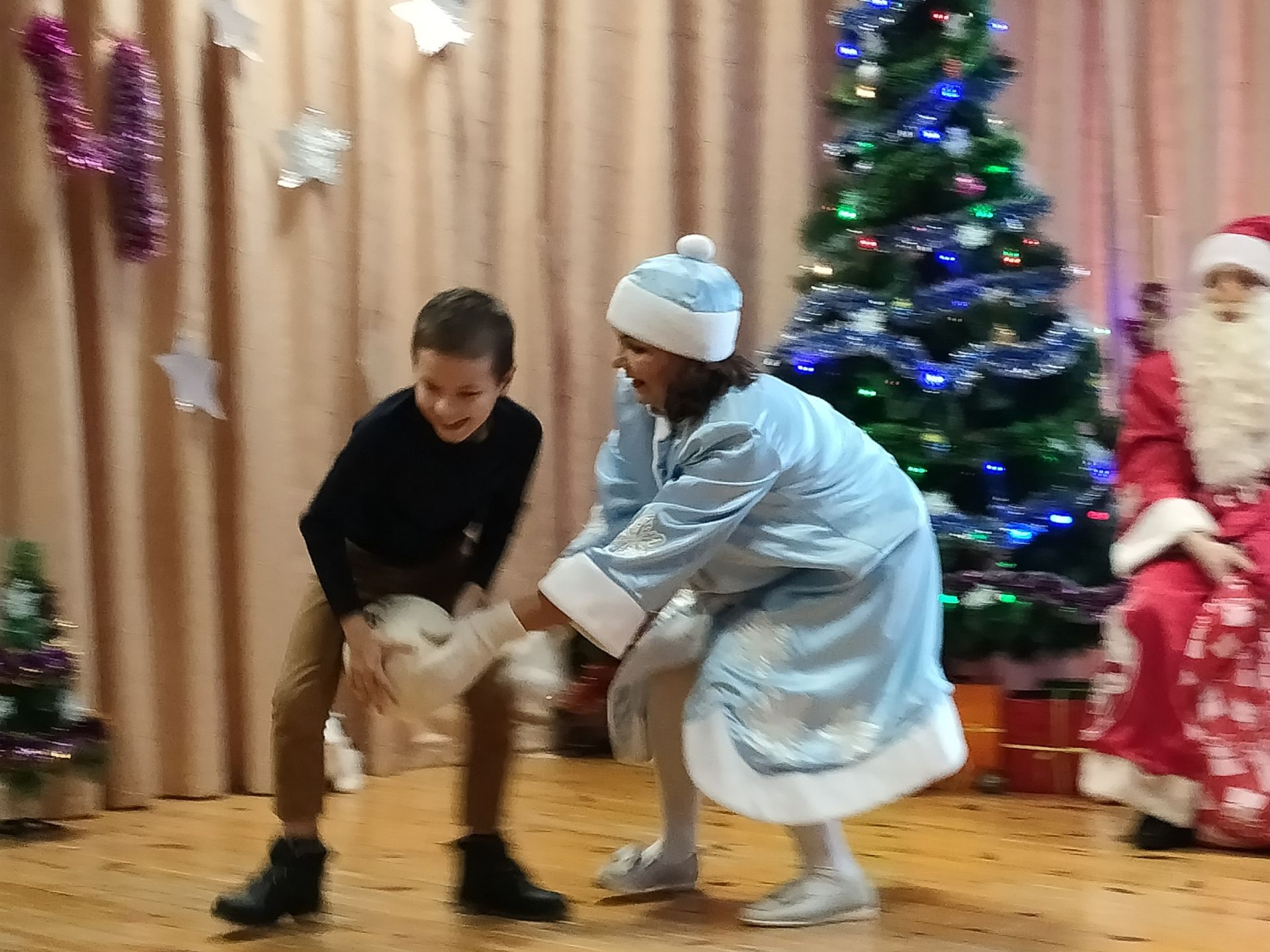 Балалар белән ниләр генә кыландырмадылар Олы Бәрәзәдә