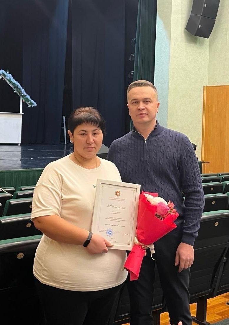 Габдулла Тукай исемендәге Әтнә татар дәүләт драма театрында ел йомгакларына багышланган җыелыш булды