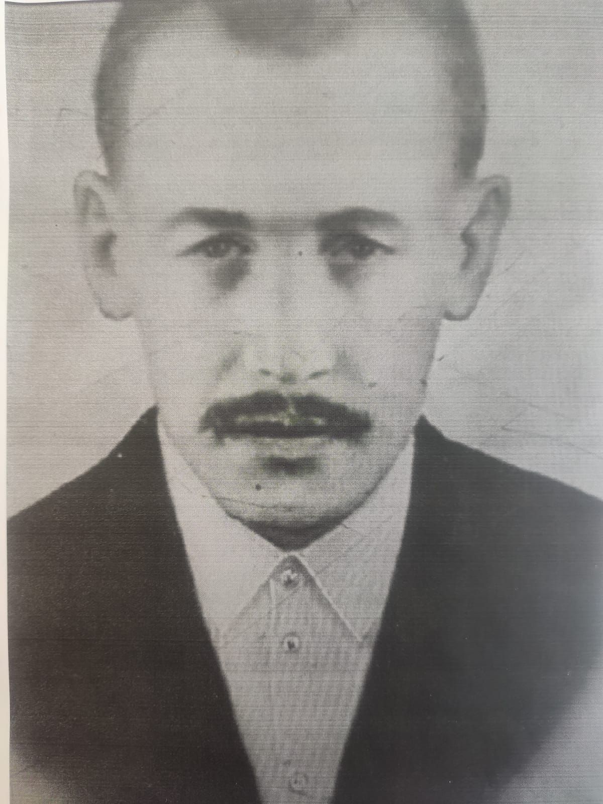 Яу кырында башын салган бабам