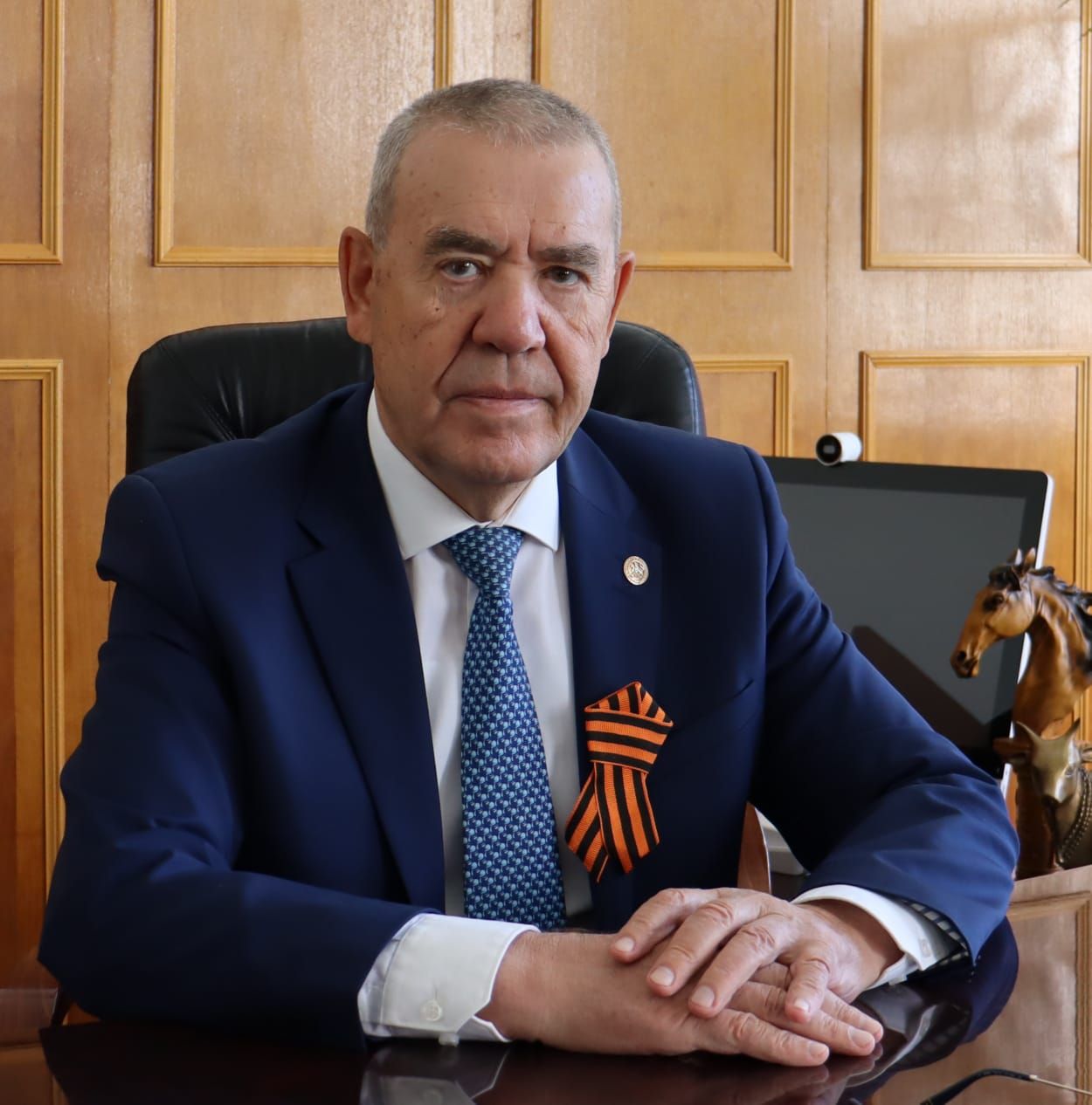 Бөек Ватан сугышының фидакарь тыл ветераннары һәм сугыш елы балалары!