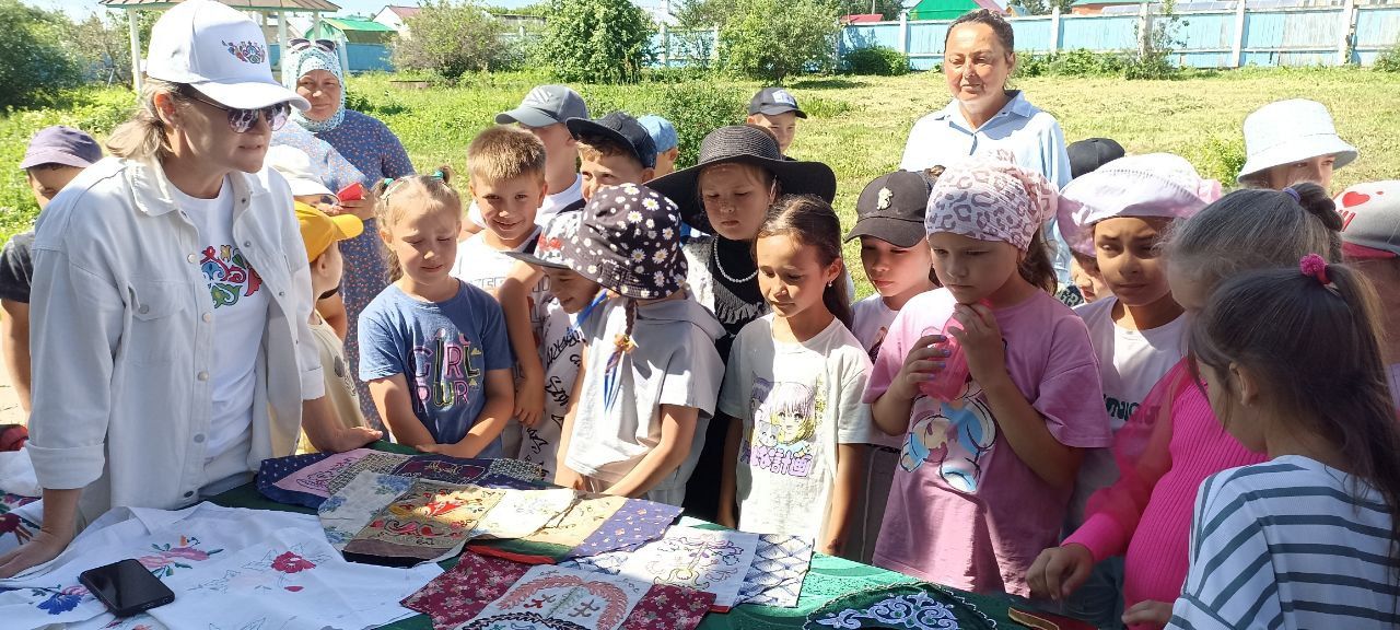 «Әтнә туган якны өйрәнү музее» на кунаклар килде