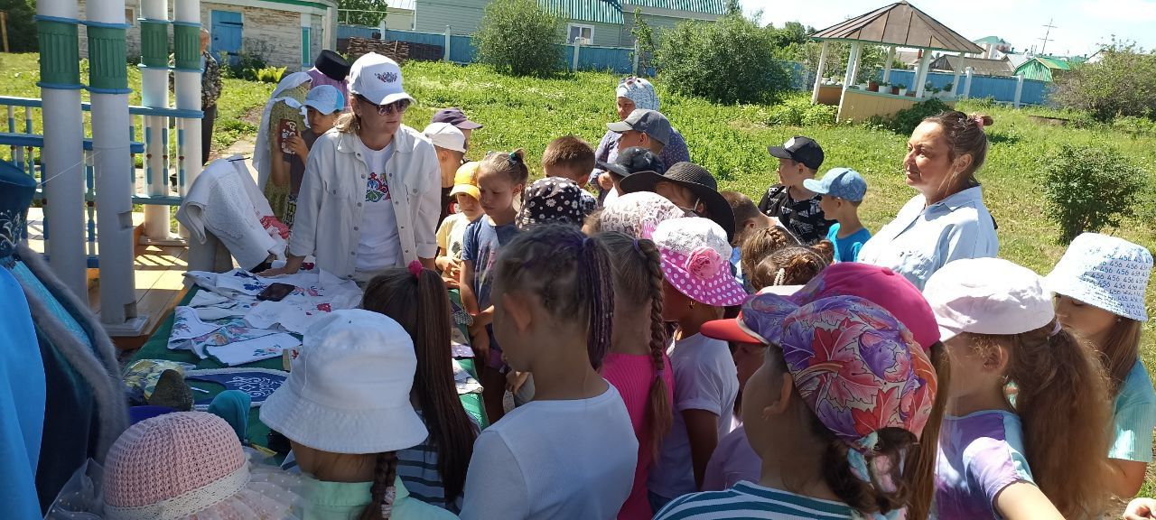 «Әтнә туган якны өйрәнү музее» на кунаклар килде