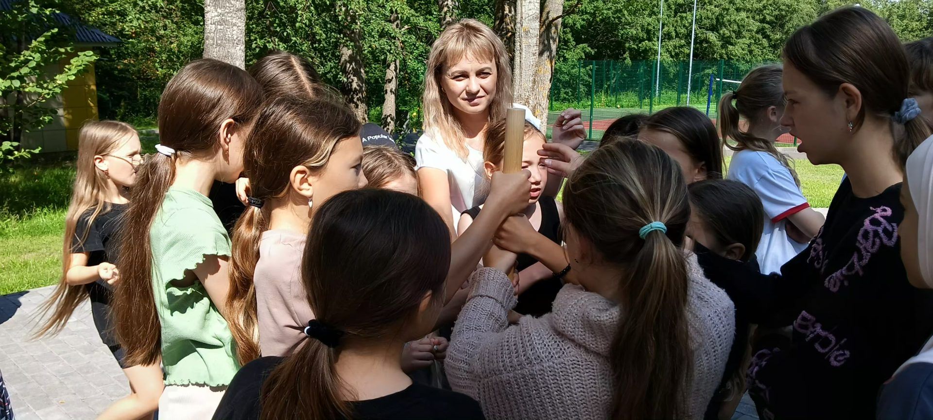 Үзәк балалар китапханәсе хезмәткәрләре  «Чулпан» сәламәтләндерү һәм ял лагерендә кунакта булдылар