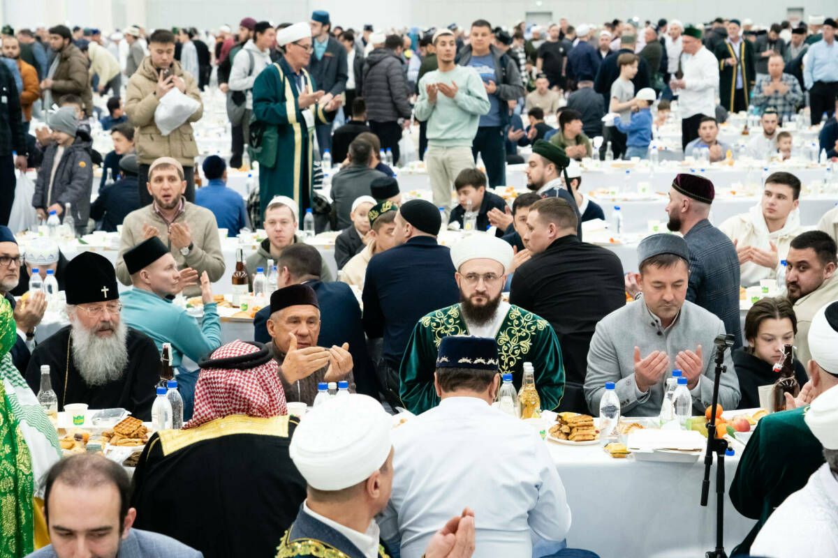 XIII республика ифтарына 14 меңнән артык кеше килгән