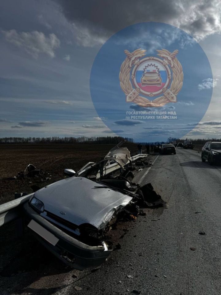 Бер көндә үлемгә китергән ике юл-транспорт һәлакәте