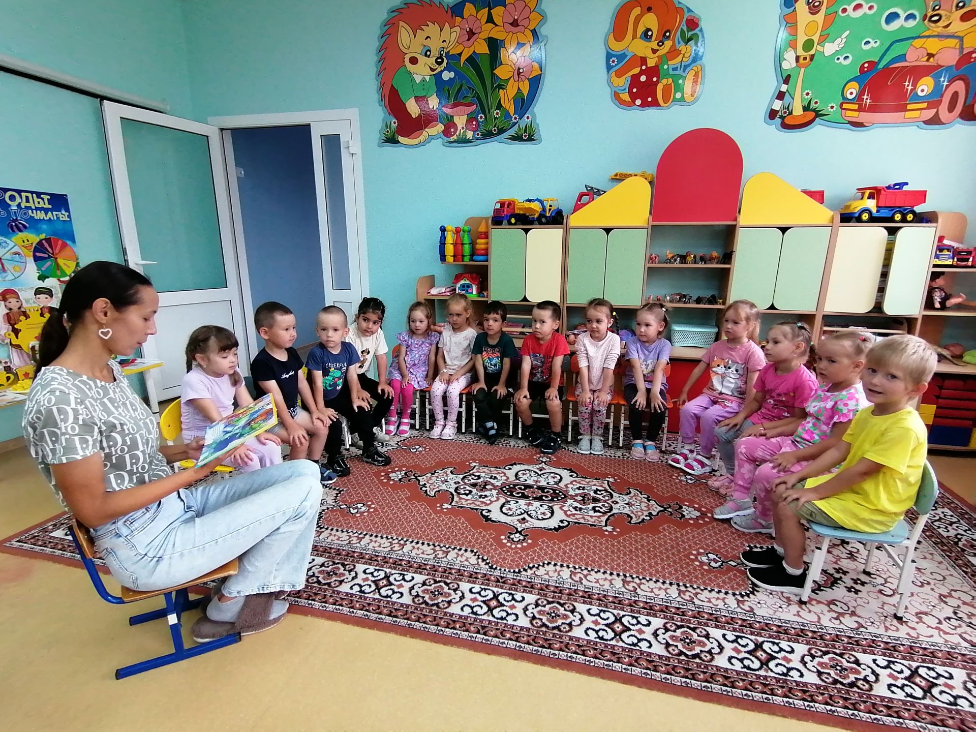 Балалар кечкенәдән матур әдәбият белән танышалар