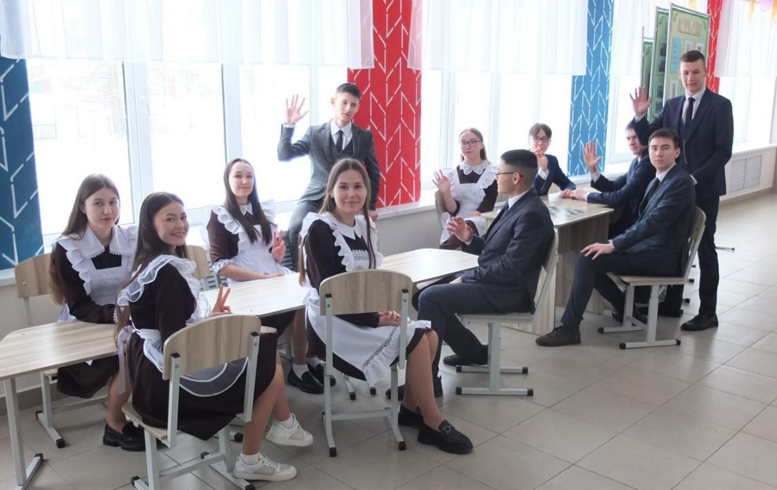 Әтнә дәресе: БДИ нәтиҗәләре буенча 5 фәннән беренче урынга чыккан районның сере нидә?