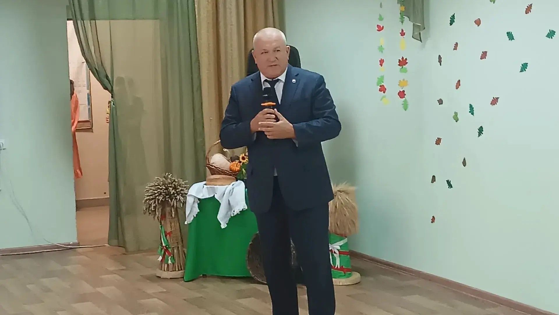Бәрәскә мәктәбендә «Уңыш бәйрәме» булды