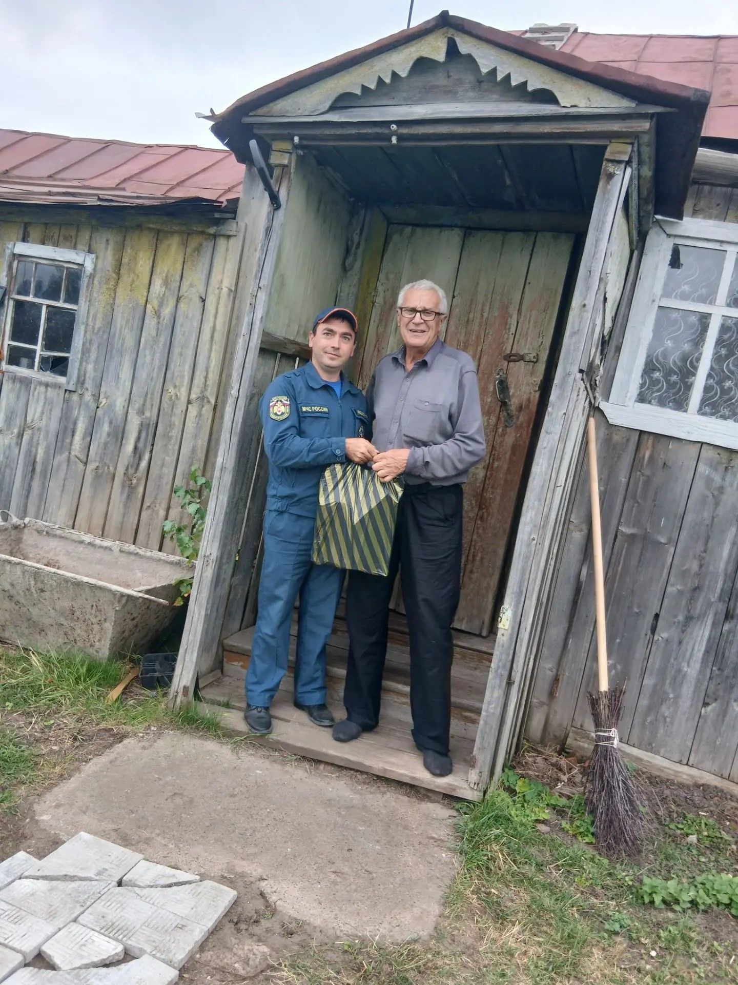 108нче Янгын сүндерү һәм коткару бүлеге коллективы өлкәннәрне зурлады