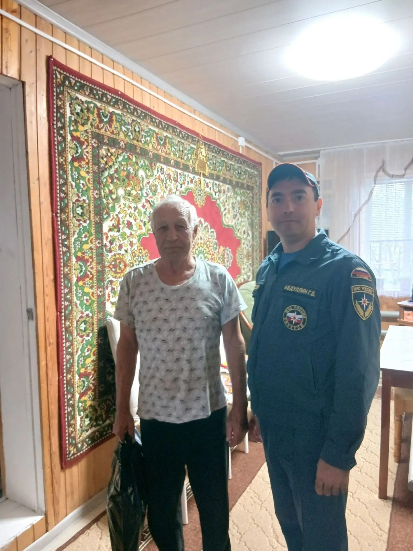 108нче Янгын сүндерү һәм коткару бүлеге коллективы өлкәннәрне зурлады