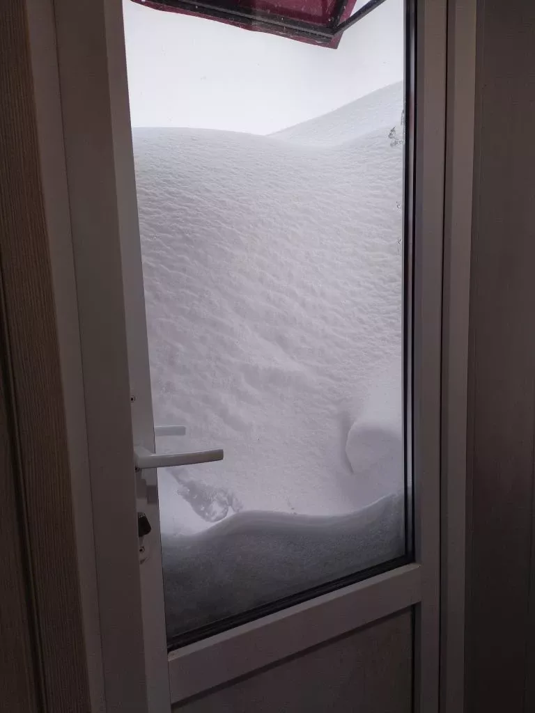 Кар түбәне басарга мөмкин