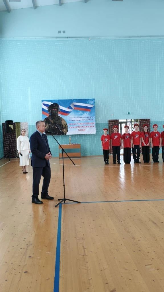 Яңа Шашы авылы җирлегенең Чишмәле Сап авылы спорт үзәгендә волейбол ярышы үтте