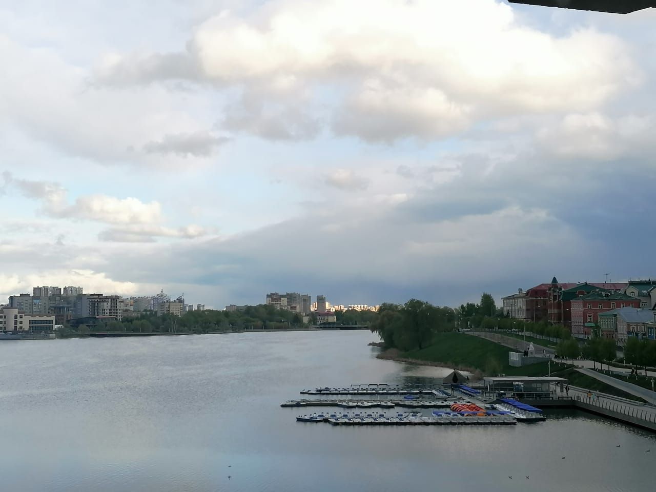 Татарстанда кабат яңгыр һәм җепшек кар көтелә, җил бераз тына