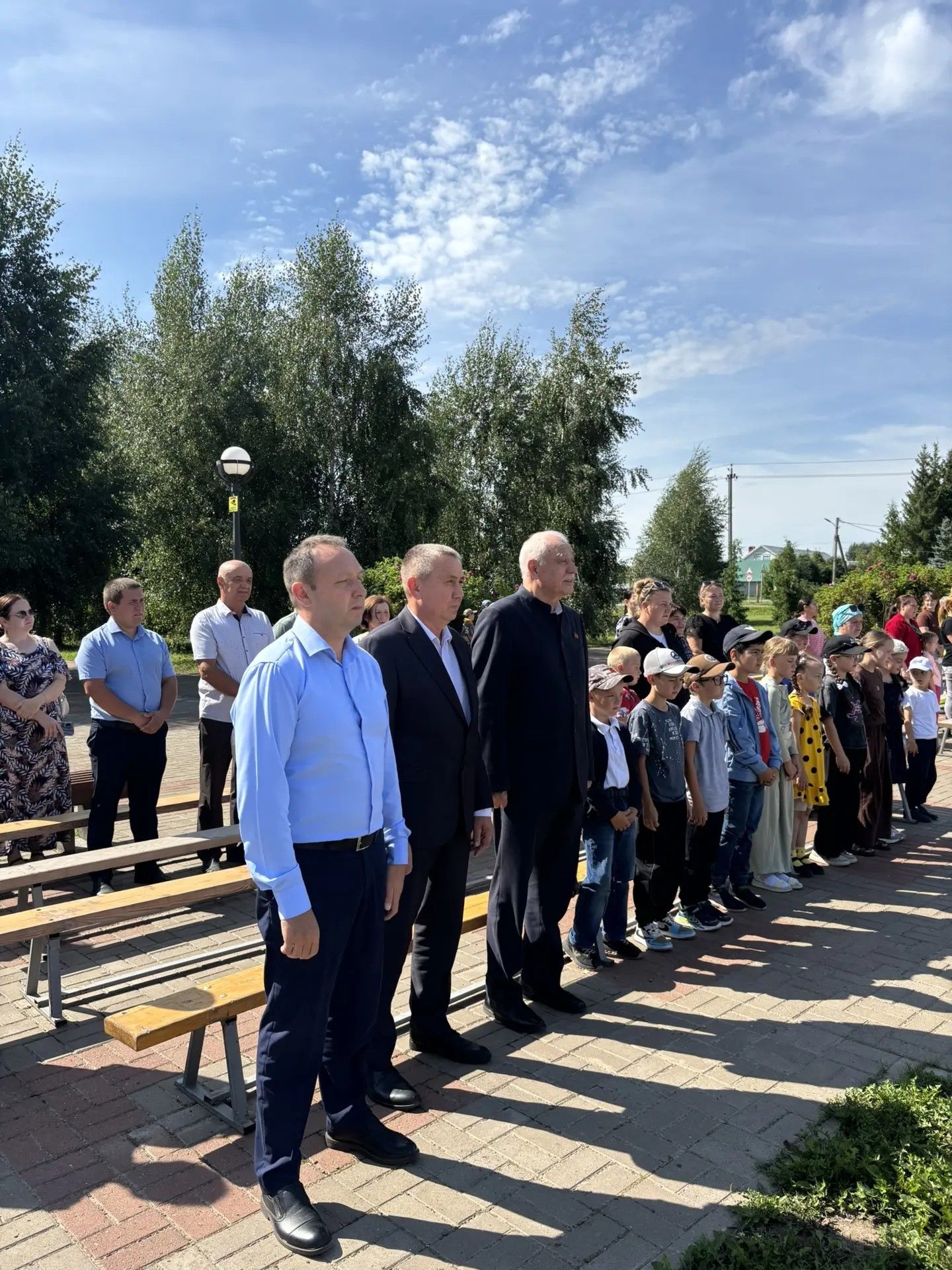 Әтнәдә «Мәктәпкә җыенырга ярдәм ит» акциясенә йомгак ясалды