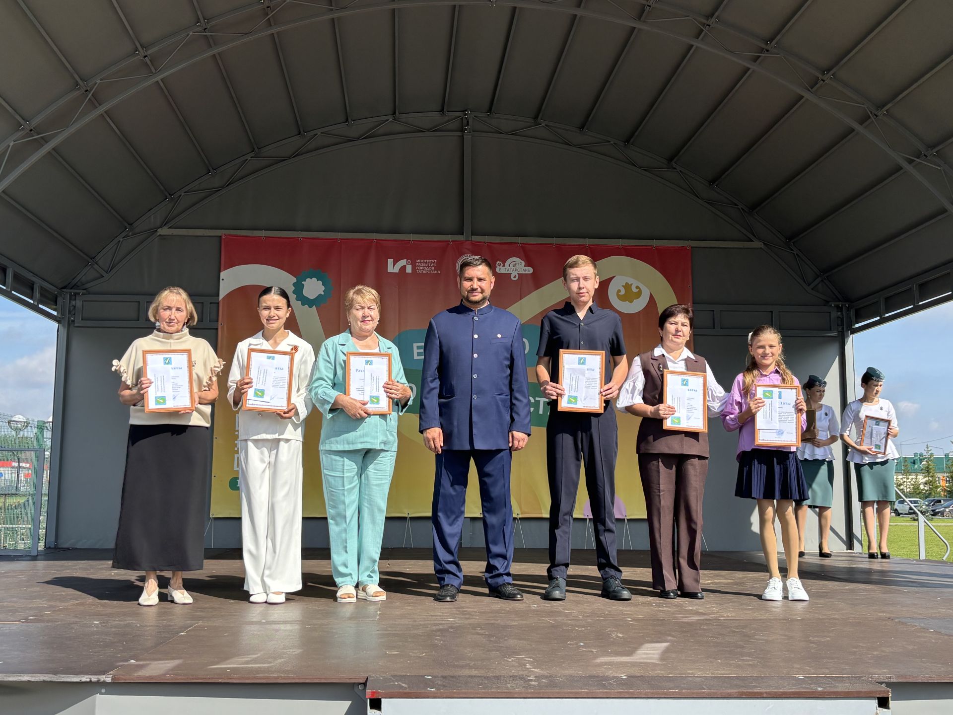 Укытучыларның август киңәшмәсеннән фоторепортаж