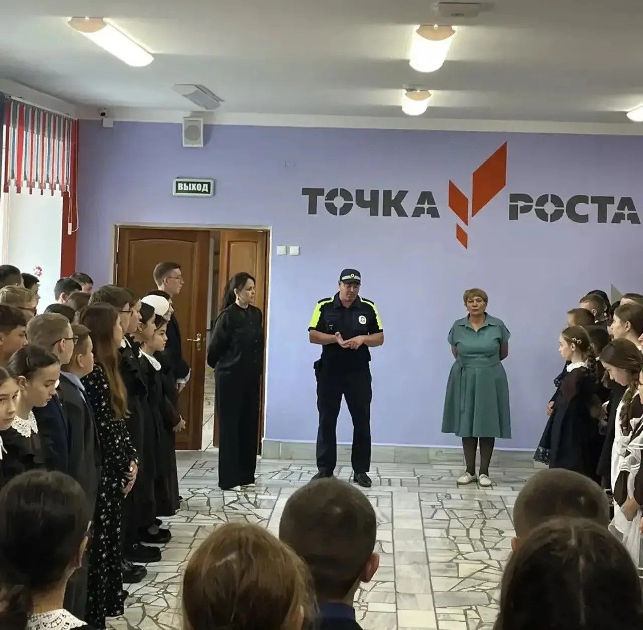 Олы Әтнә мәктәбендә юл-патруль хезмәте инспекторы белән очрашу узды